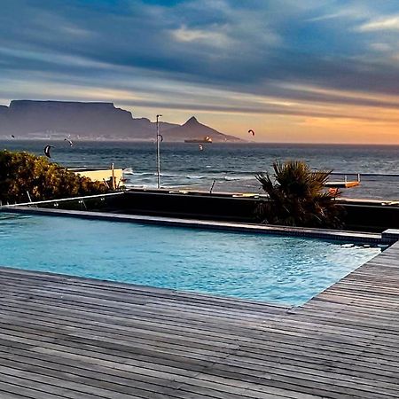Heaven On Earth - Blouberg Beachfront Self-Catering Apartment Bloubergstrand Esterno foto