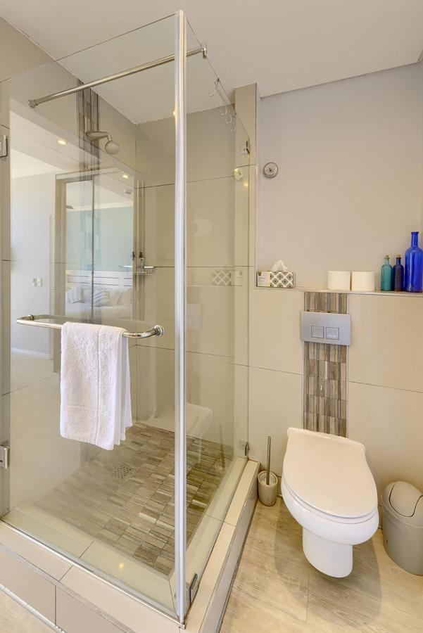 Heaven On Earth - Blouberg Beachfront Self-Catering Apartment Bloubergstrand Esterno foto