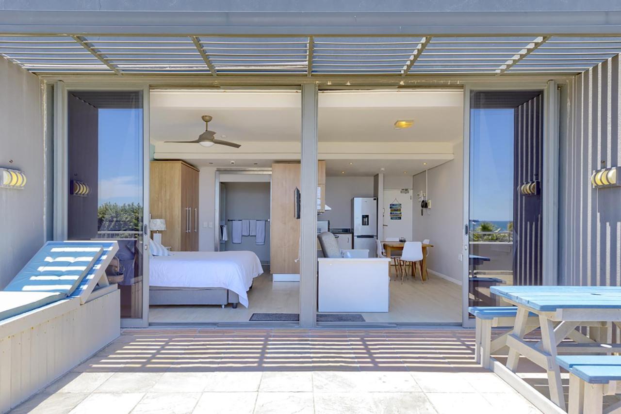 Heaven On Earth - Blouberg Beachfront Self-Catering Apartment Bloubergstrand Esterno foto