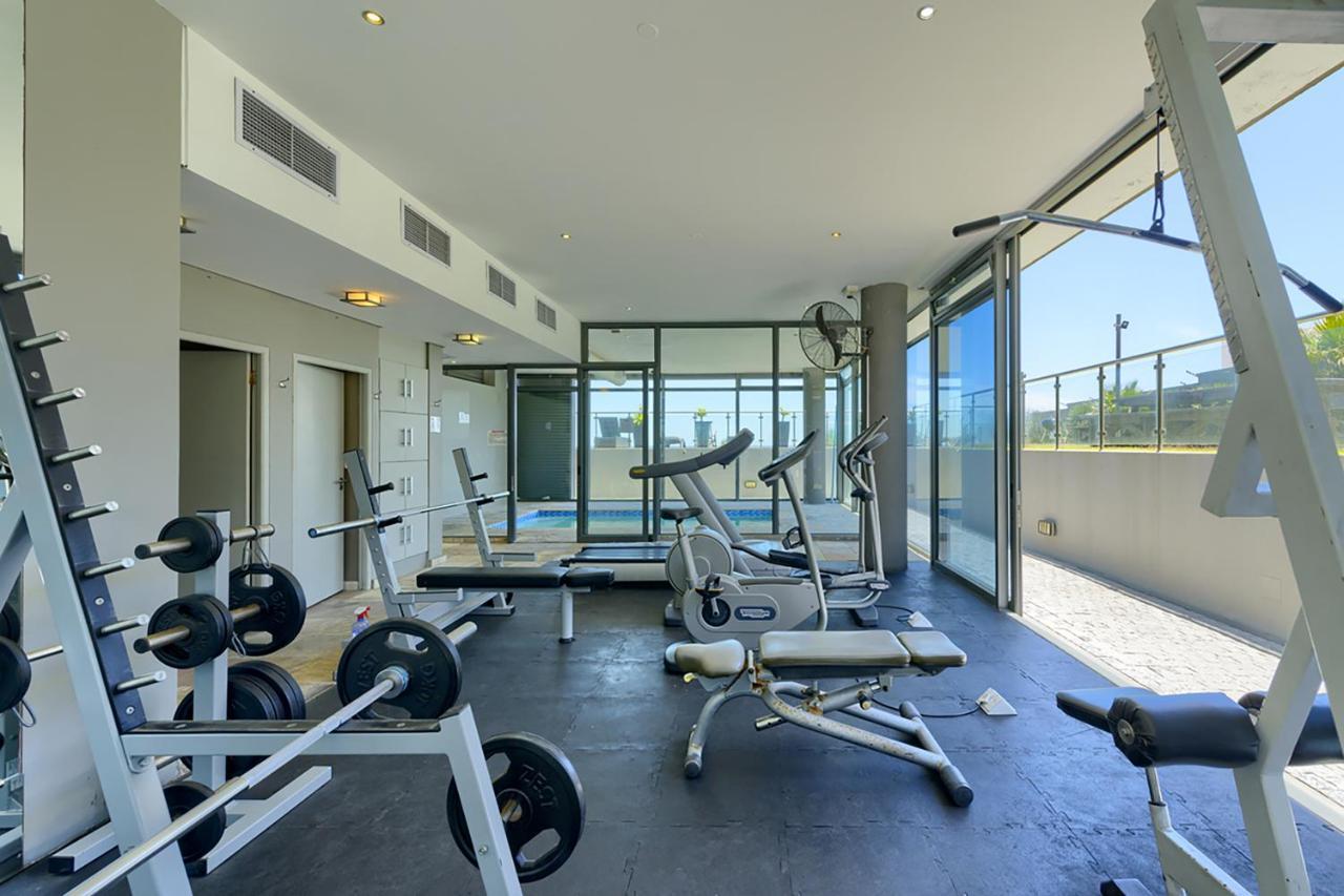 Heaven On Earth - Blouberg Beachfront Self-Catering Apartment Bloubergstrand Esterno foto