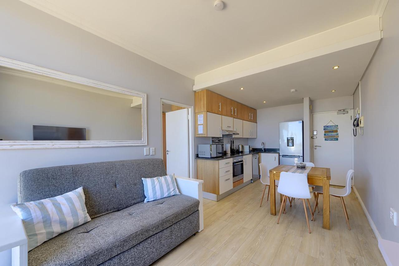 Heaven On Earth - Blouberg Beachfront Self-Catering Apartment Bloubergstrand Esterno foto