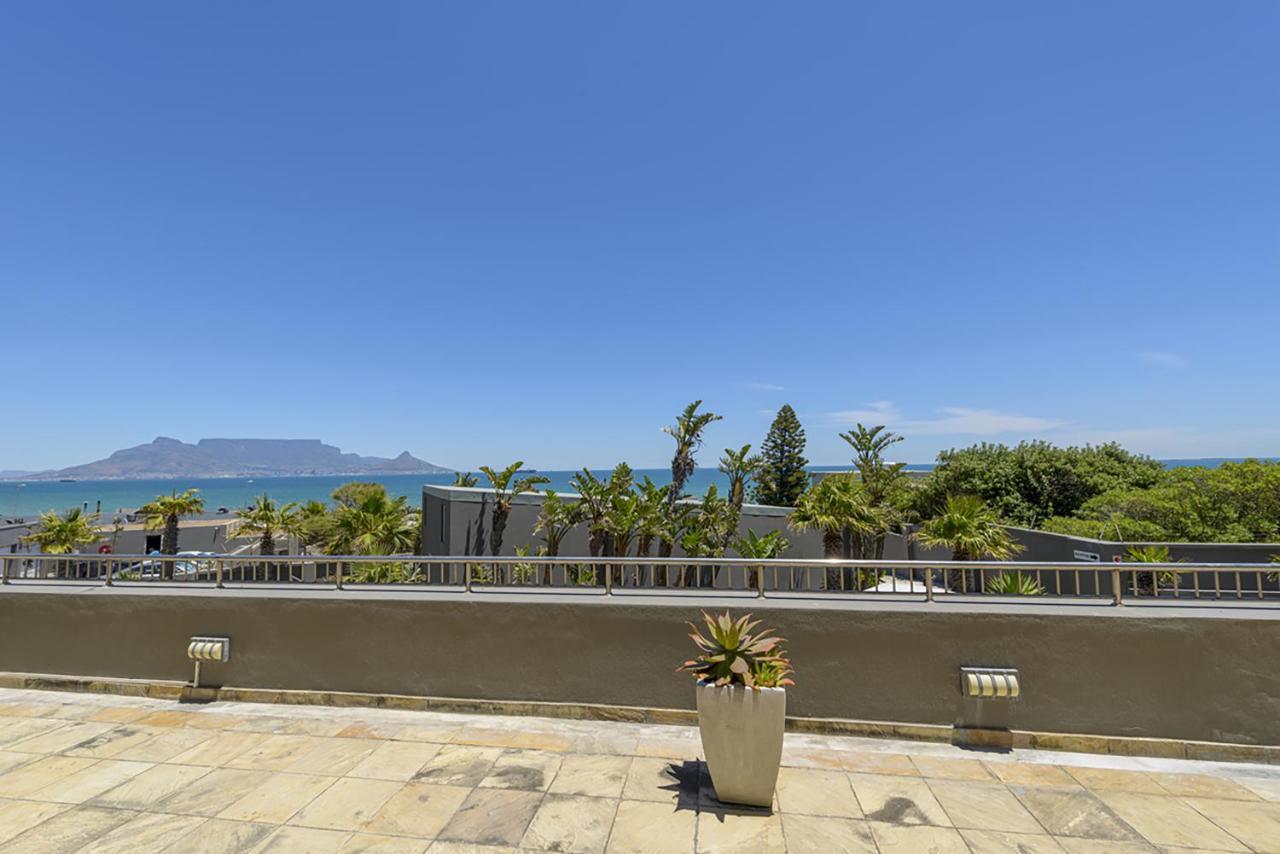 Heaven On Earth - Blouberg Beachfront Self-Catering Apartment Bloubergstrand Esterno foto