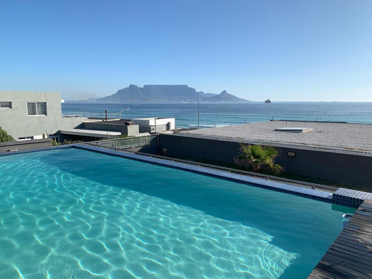 Heaven On Earth - Blouberg Beachfront Self-Catering Apartment Bloubergstrand Esterno foto