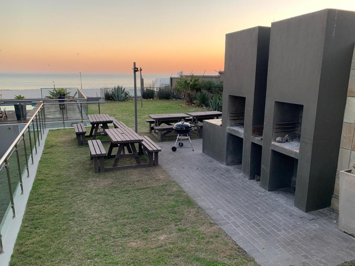 Heaven On Earth - Blouberg Beachfront Self-Catering Apartment Bloubergstrand Esterno foto