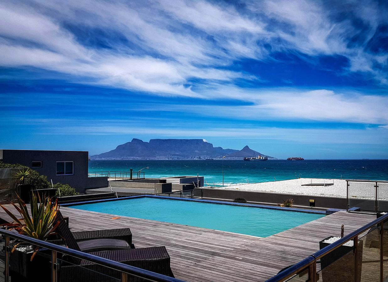 Heaven On Earth - Blouberg Beachfront Self-Catering Apartment Bloubergstrand Esterno foto